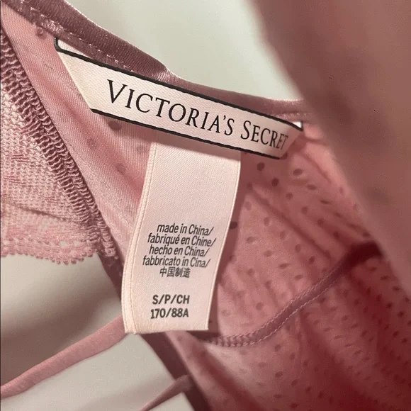 Victoria’s Secret Pink slip dress with gold polka dots size small - Picture 3 of 5